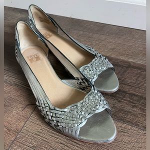 Frye silver Cameron Skimmer Huarache woven leather‎ mini wedge peep toe Sandals